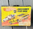 Hot Wheels Redline 1969 Collectors Race Case w 24 Cars Mattel Mustang Trans Am
