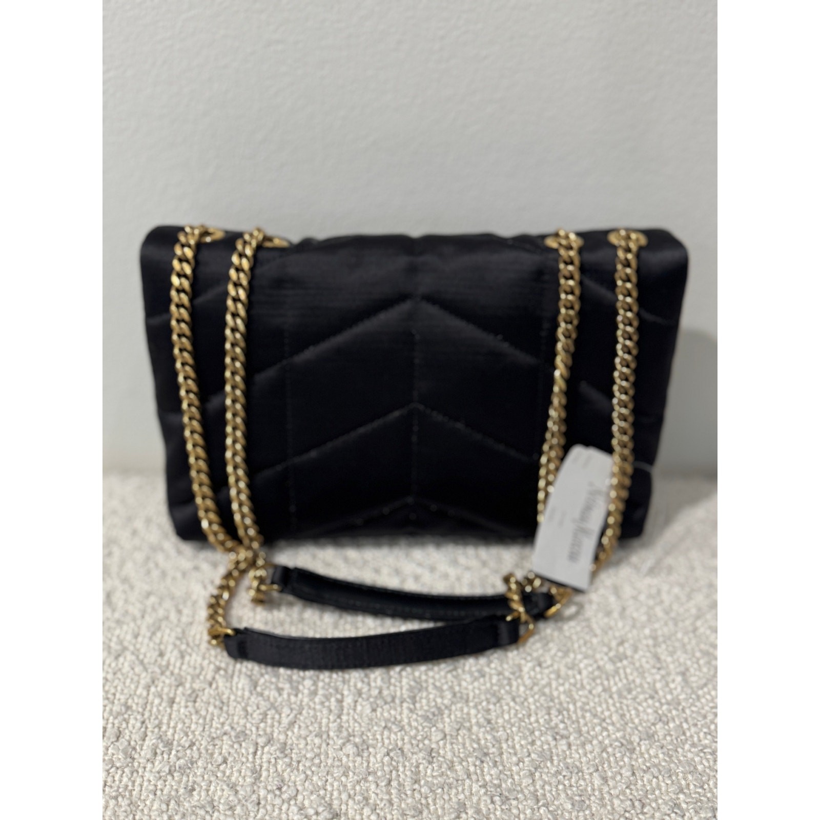 Saint Laurent Borsa Tampone Giocattolo in Raso Nero con Catena Oro Tracolla YSL