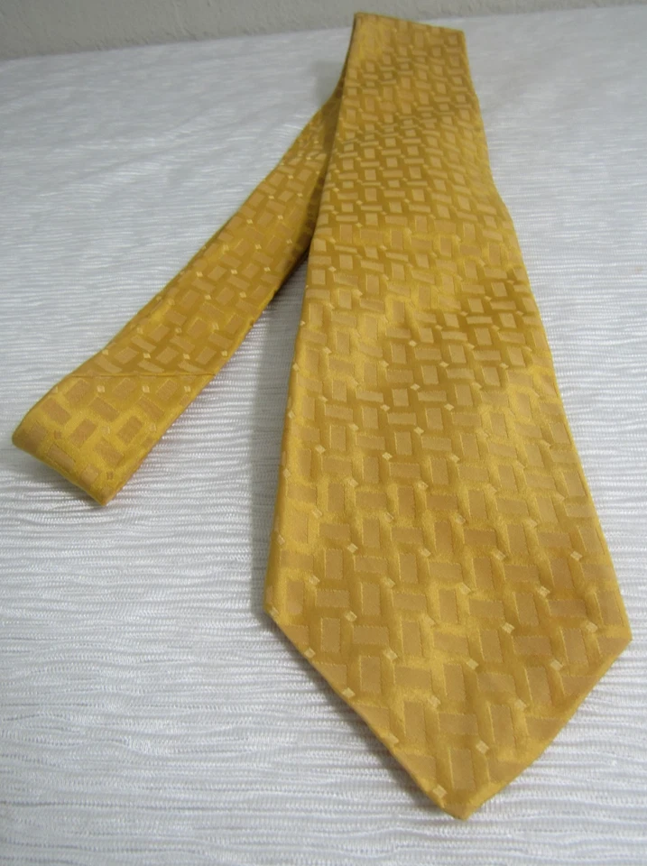 Corbata de seda Holland And Sherry amarilla geométrica siete pliegues para hombre! Foto 2 de 4