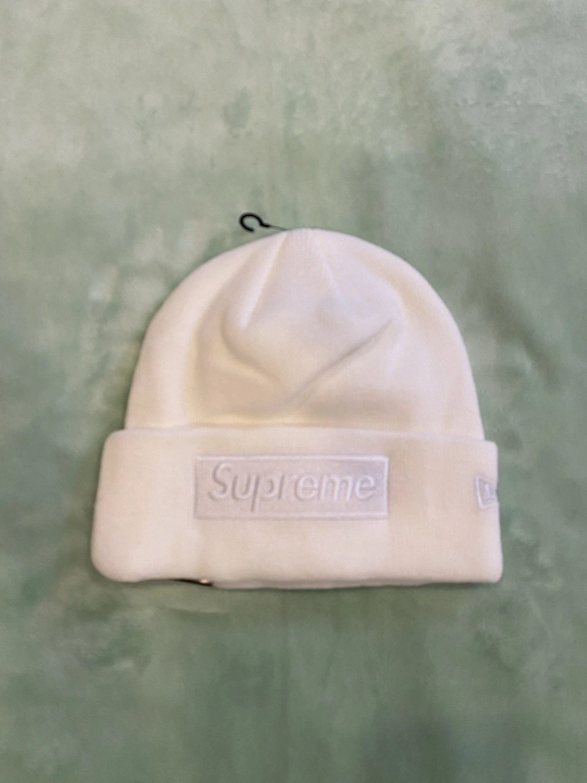 Bonnet Supreme New Era Box Logo (FW23)   Blanc