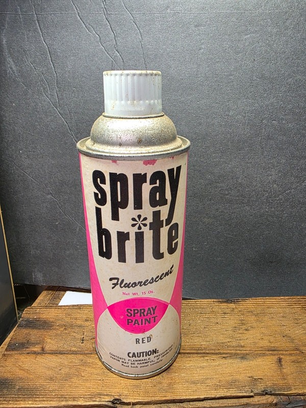 COOL VINTAGE 1960S 70S SPRAY BRITE FLUORESCENT RED SPRAY PAINT CAN
