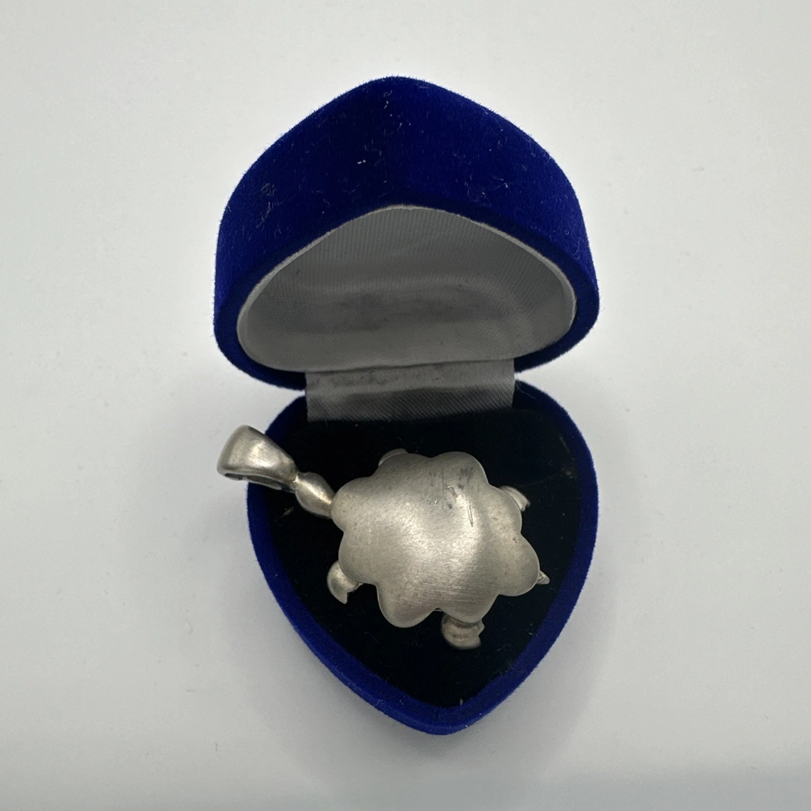 Bijoux Fantaisie Pendentif Tortue  Argentée ( Sans La Boîte)