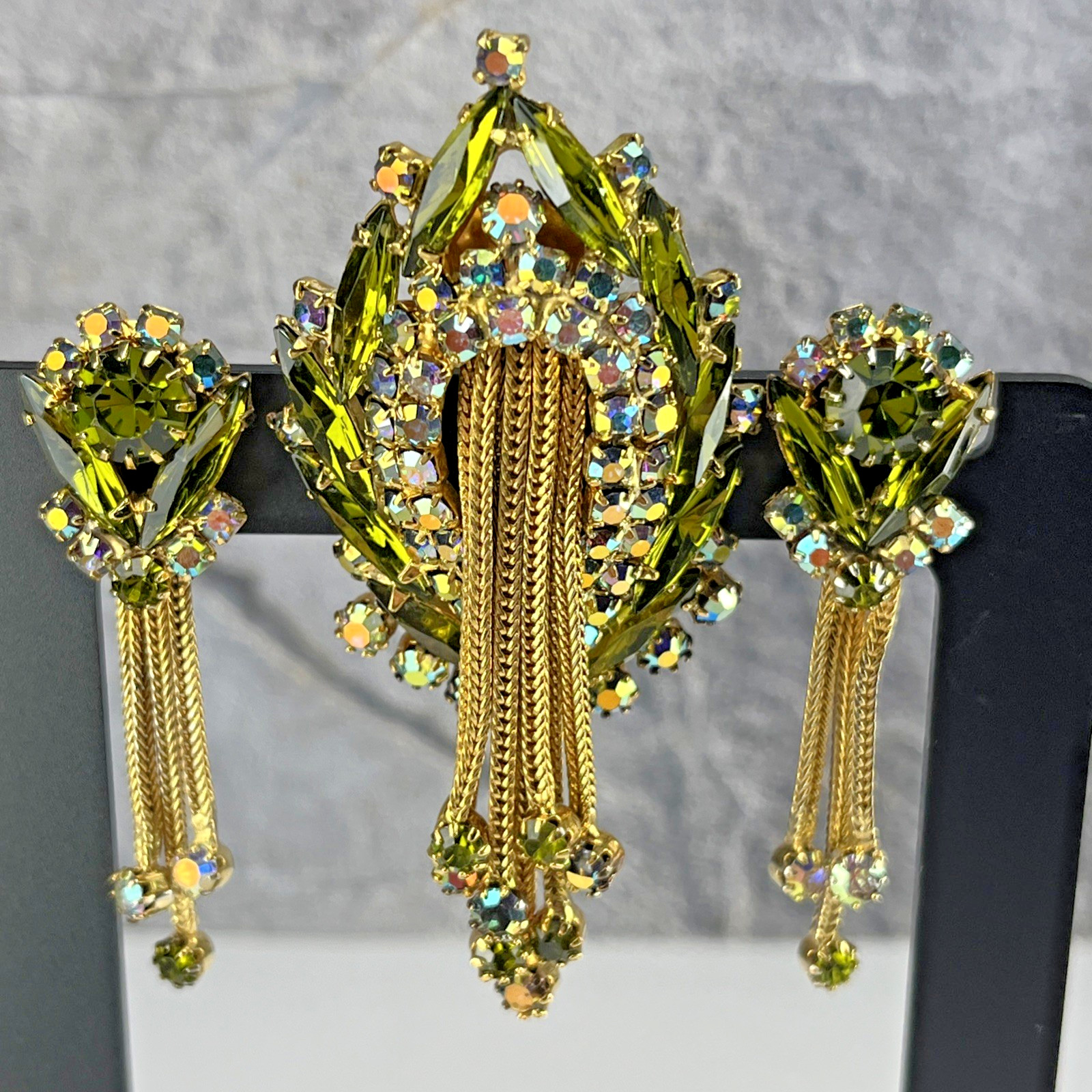 Unsigned Hobe Vtg Rhinestone Waterfall Jellyfish … - image 1