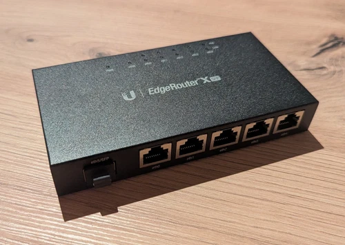 Ubiquiti EdgeRouter X SFP – Gigabit Router in Top Zustand + OVP!