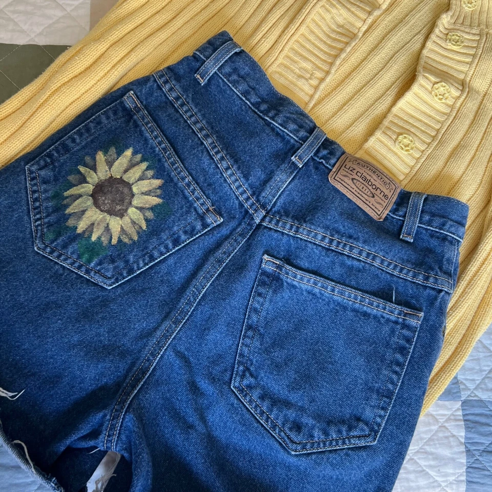 Pantalones Cortos Denim Liz Claiborne Vintage Talla 2 con Girasol Pintado Foto 3 de 4