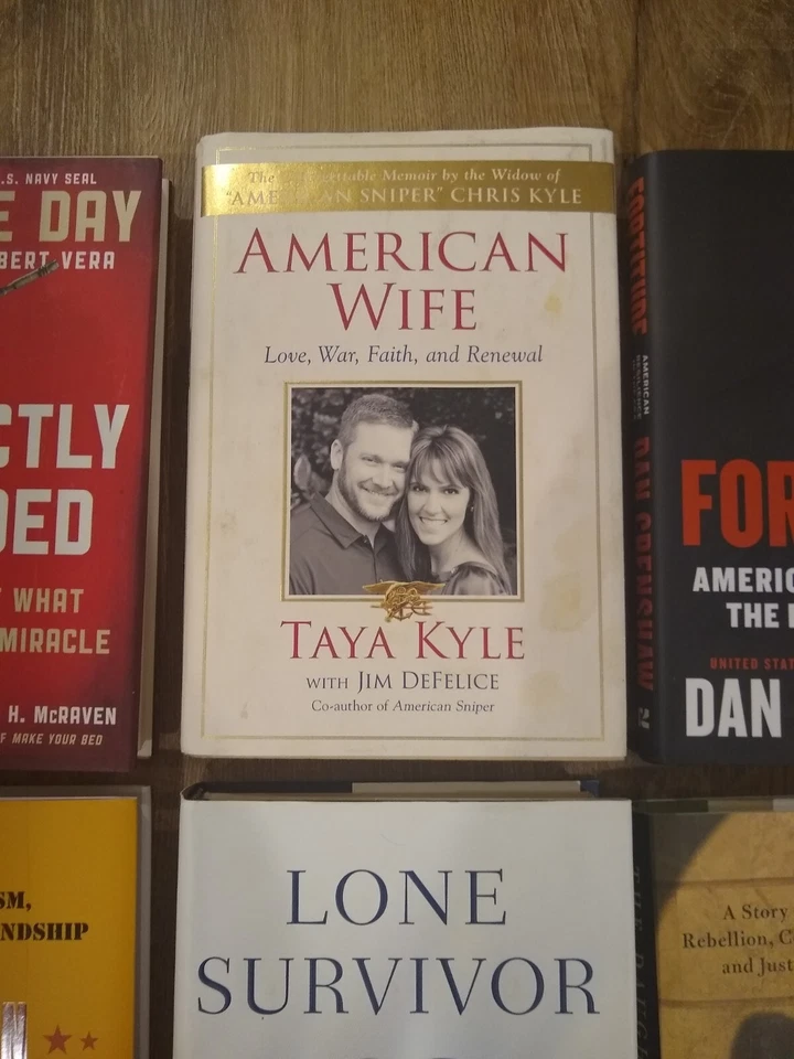 6 Military Hardcover Books Luttrell Crenshaw Mike Day Taya Kyle Jones DeFelice Foto 4 de 4