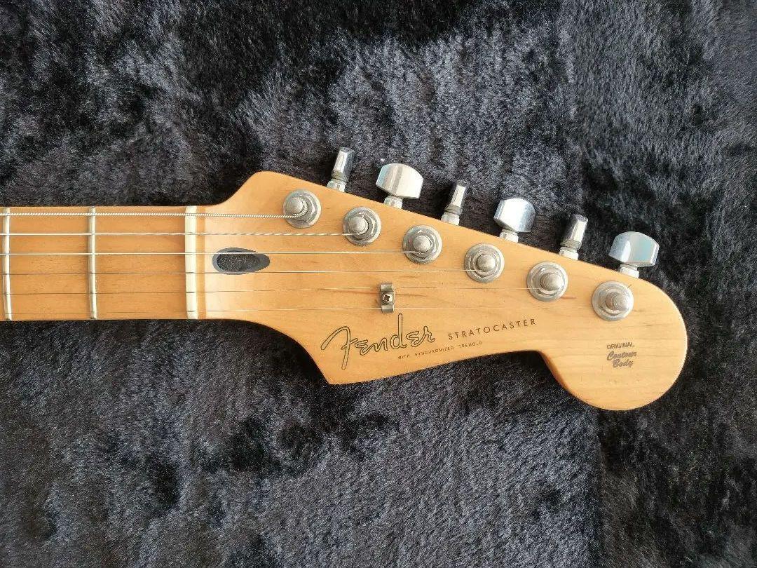 Fender Mexico Road Worn 50s Stratcaster 2010 With Hard Case Fender Mexico Road Worn 50s Stratcaster 2010 With Hard Case