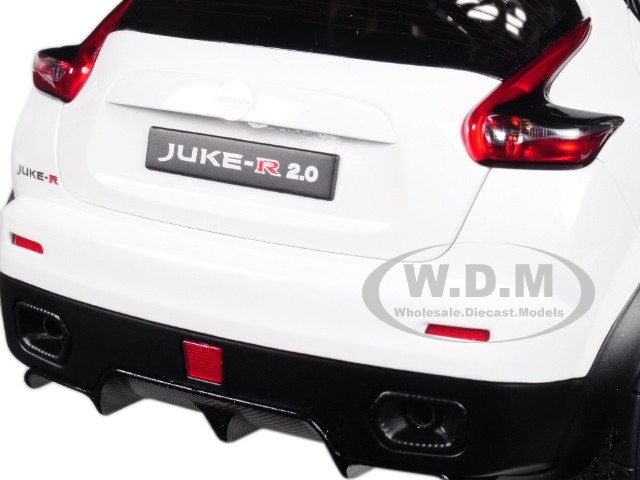 NISSAN JUKE R 2.0 WHITE 1/18 MODEL CAR BY AUTOART 77456 | eBay