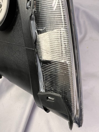 Valeo 46661 Passenger Side Xenon Headlight Comp W/ Select Porsche Cayenne 03-06 - Picture 19 of 19