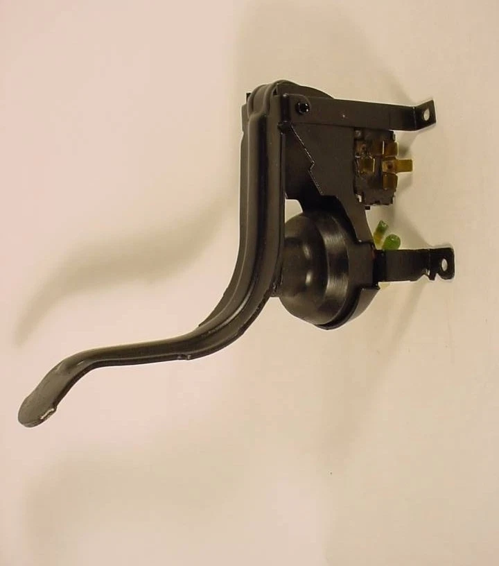 Used 1967 1968 Mercury Cougar or Ford Mustang Windshield Washer Pedal Pump Foto 2 de 4