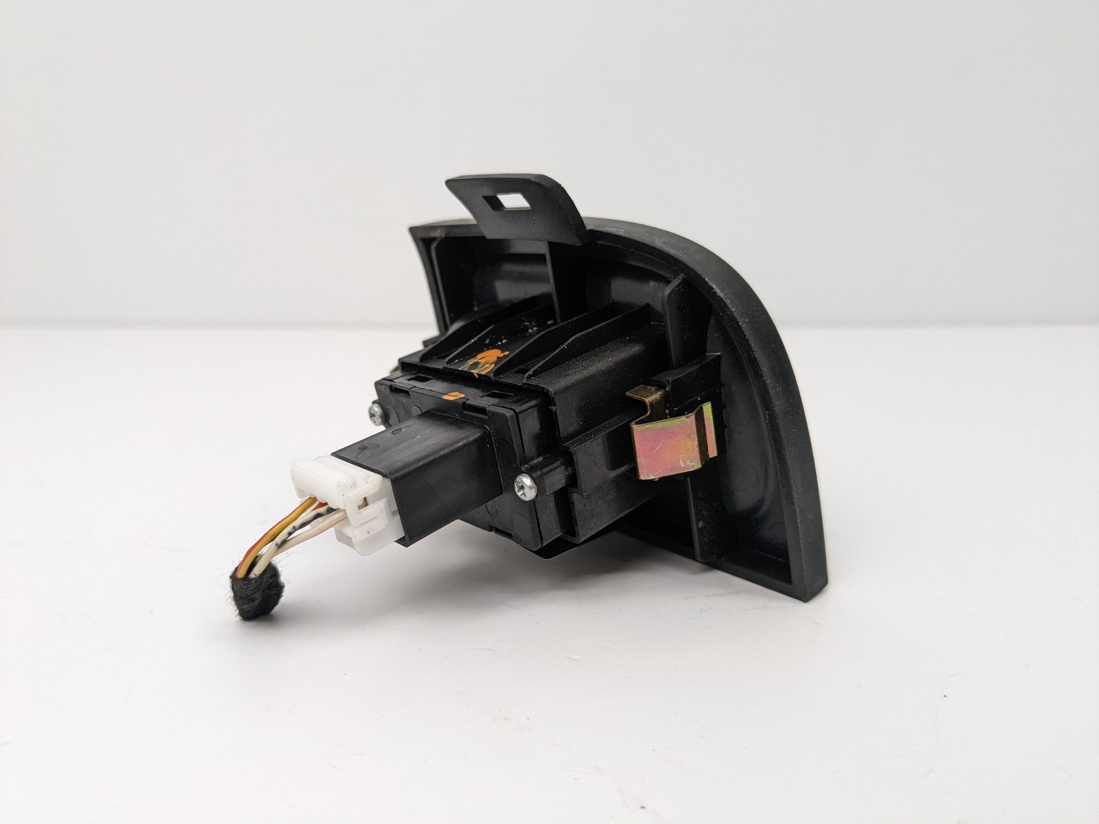 03-12 Maserati Quattroporte M139 Rear RIGHT Side Door Switch Button OEM