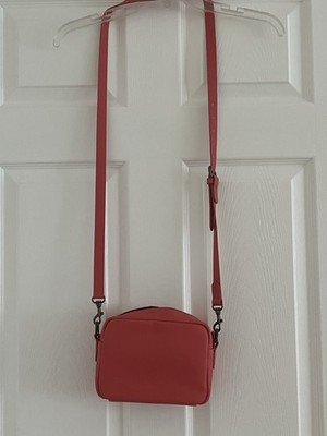 Universal Thread Orange Small Crossbody Bag, Zip Closure, Adjustable Strap, Gold