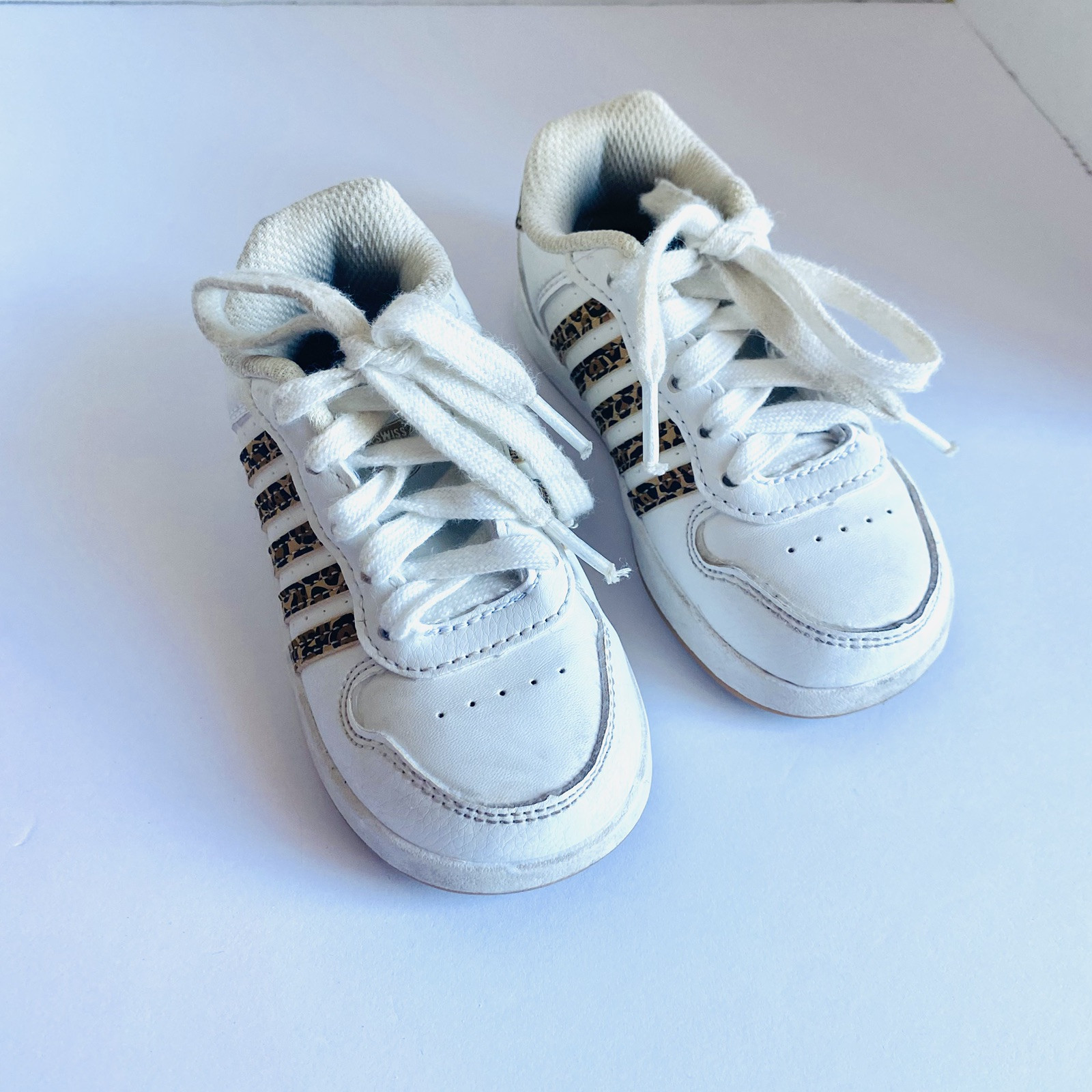 K-Swiss toddler shoes size 7  stripes are animal Print-image