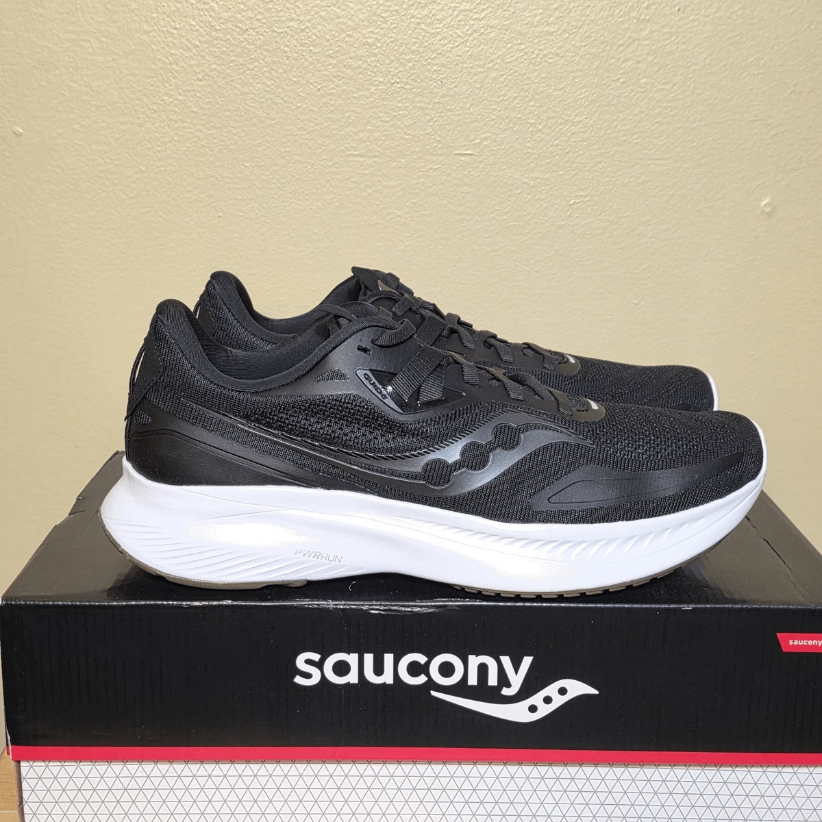 Saucony Guide 15 Black Gum for sale | eBay display picture 1