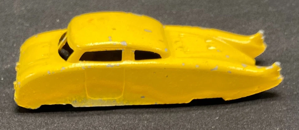 Midgetoy Vintage 1947 Chevrolet Chevy Fleetline Lowrider Sedan - yellow- 1950s - Image 4 of 4