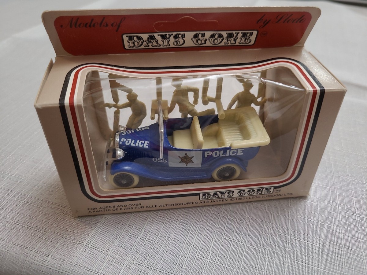 LLEDO社製　 ミニカー 4台セット s-l400.jpg