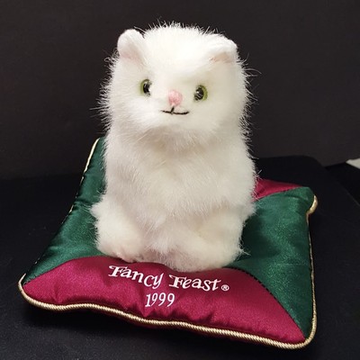 fancy feast white cat