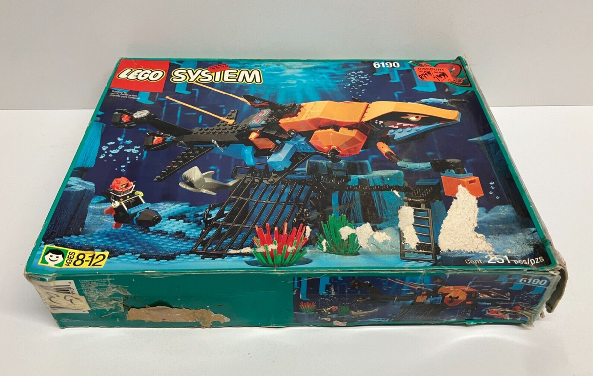 LEGO System 6190 Aquazone Shark's Crystal Cave ~ MISSING 2 pieces