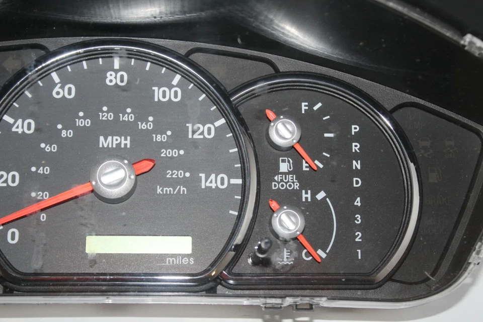 Speedometer Instrument Cluster Panel Gauges 2010 Mitsubishi Galant 40,691 Miles - Image 3 of 4