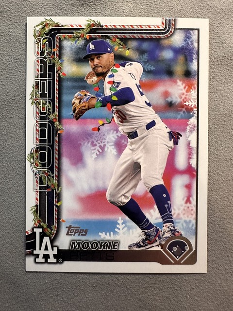Mookie Betts 2025 Topps Holiday #H52b Los Angeles Dodgers Image Variation SP