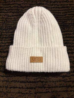 UGG White Rib Knit Cuffed Beanie Hat Logo Patch Women One Size Acrylic Stretch