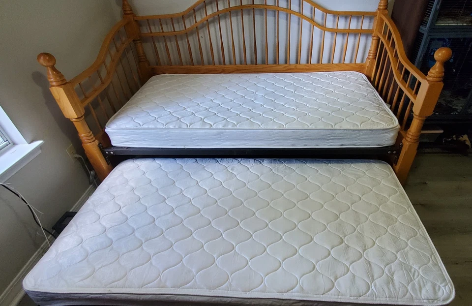 Amish Daybed W/ Trundle, Solid Oak, Sturdy, Very Well Built - Image 4 of 4