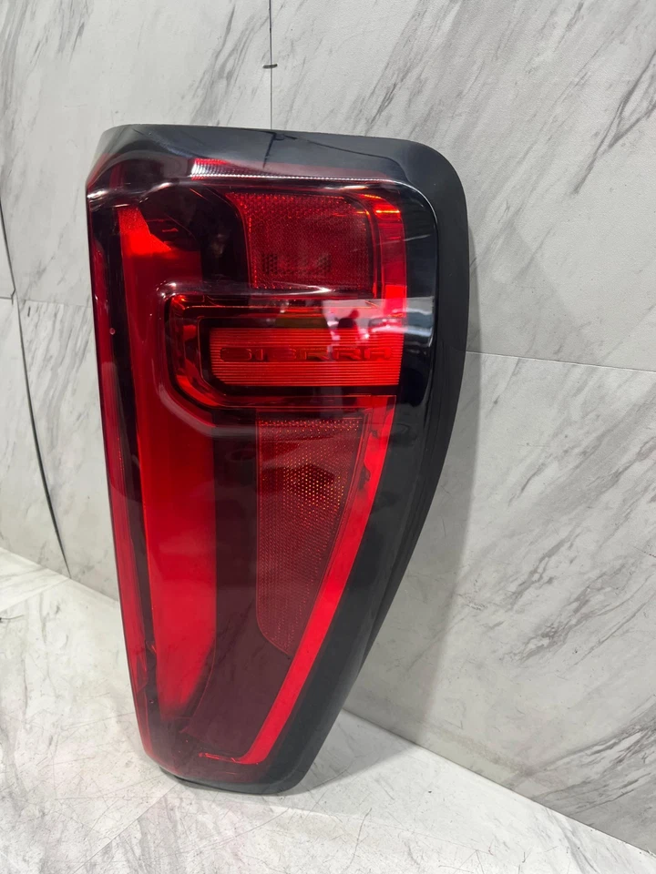GMC SIERRA 1500 2019 2023 luz trasera exterior OEM lado del pasajero derecho LED 84565922 Foto 3 de 4