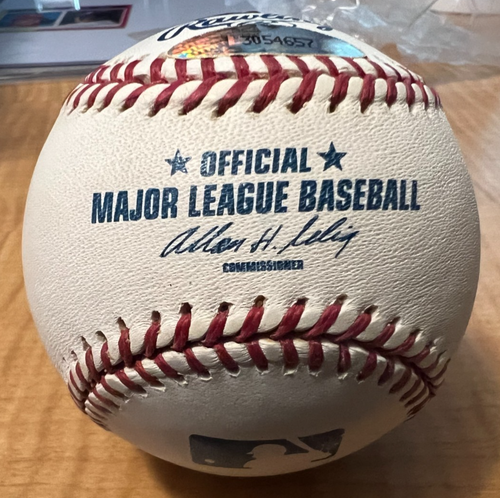 Deceased Chicago Cubs Great Ryne Sandberg Autographed OR-ML Ball W/Tri-Star COA - Picture 2 of 4