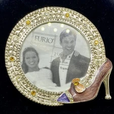 VTG FURIO Mini Raund Silver Metal Picture Frame w/Decor. High Heel. 3" X 3".
