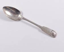 Tee- L&ouml;ffel Silber Jakobsmuschel Griff 19. Jahrhundert 12 l&ouml;tig Monogramm F.K.