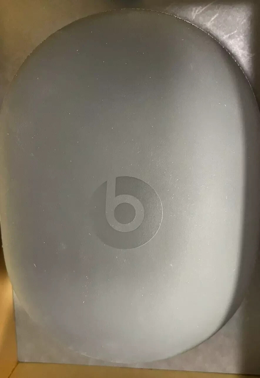 Beats by Dr. Dre Studio 3 Wireless OverEar Headphones Grey/Gold NT