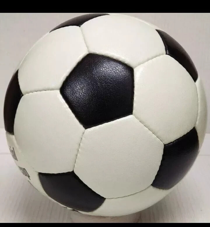 Adidas TELSTAR durlast FIFA World Cup 1974 Germany match ball size