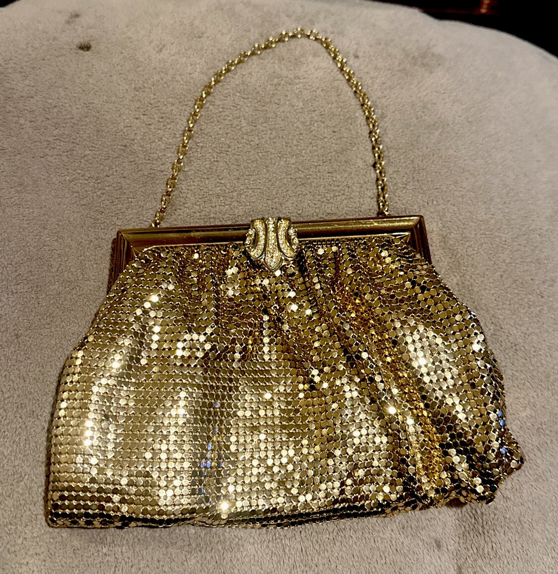 Whiting & Davis ゴールド バッグ Whiting & Davis Gold Tone Chain Mail Crossbody Bag – Vintage