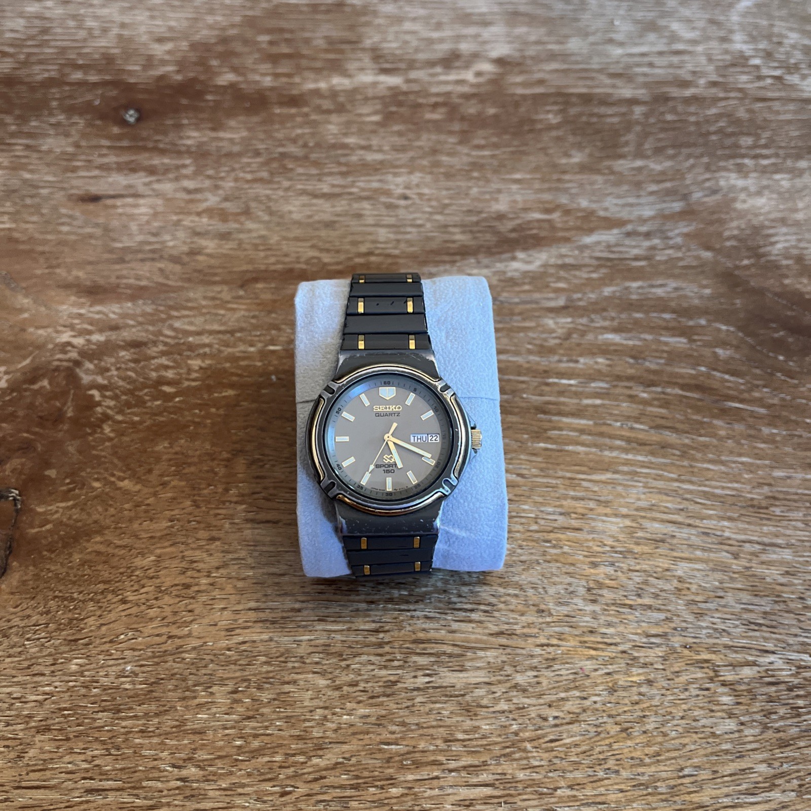 5H23-6219 Vintage 150 Runs SQ Watch Men's Color Seiko Sports Olive Quartz 36mm - VintageWatches.PK 5H23-6219 Vintage 150 Runs SQ Watch Men's Color Seiko Sports Olive Quartz 36mm - vintagewatches.pk