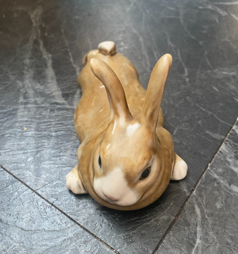 Clare Mcfarlane Living Ceramics Crouching Rabbit Figurine - Late 20th C. 7" long - Picture 2 of 11