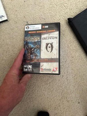 Mix Bundle Of PC games  - Spore, Skyrim, Sims, LOTR, etc etc FREE SHIPPING!