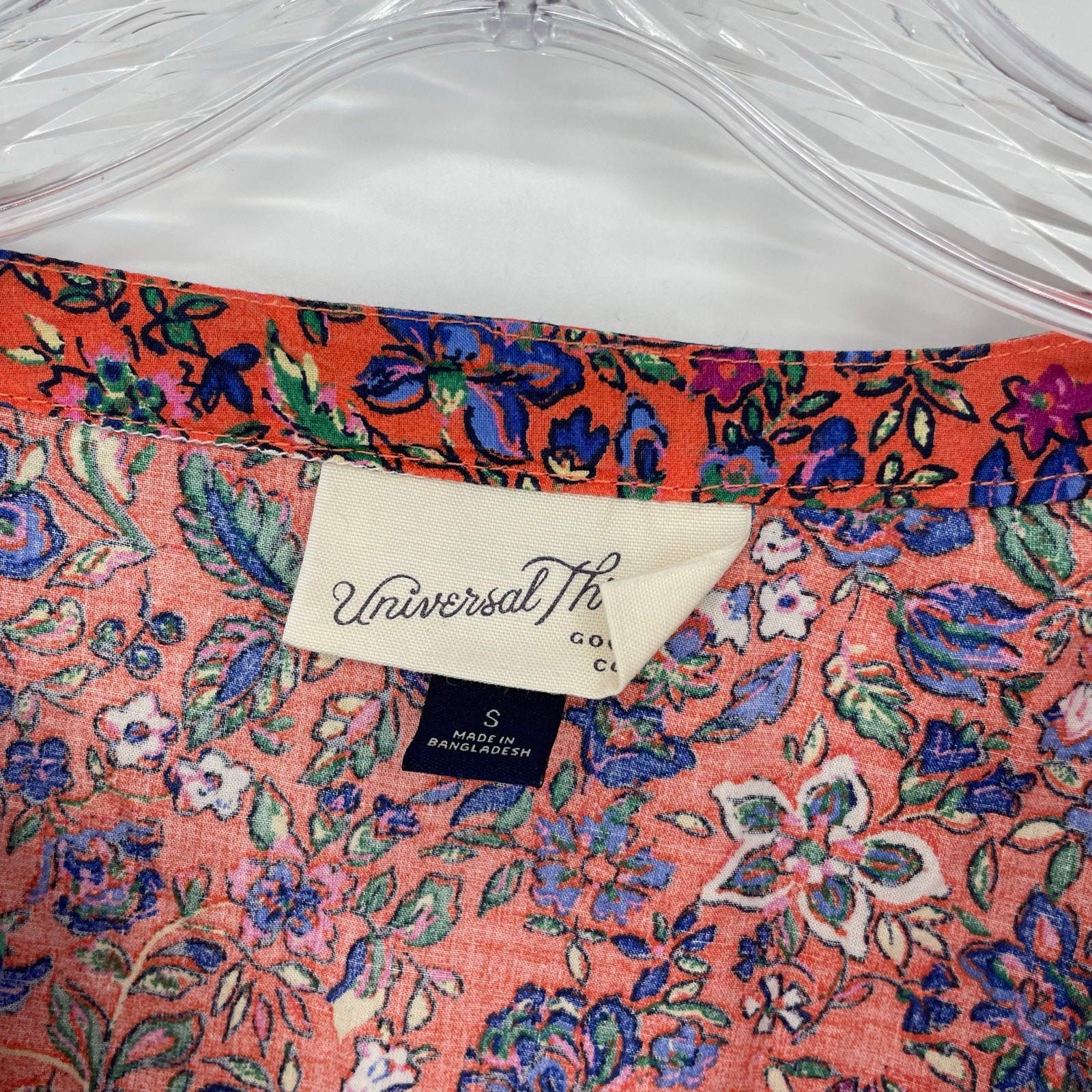 Universal Thread Split Neck Floral Cotton Top Siz… - image 4