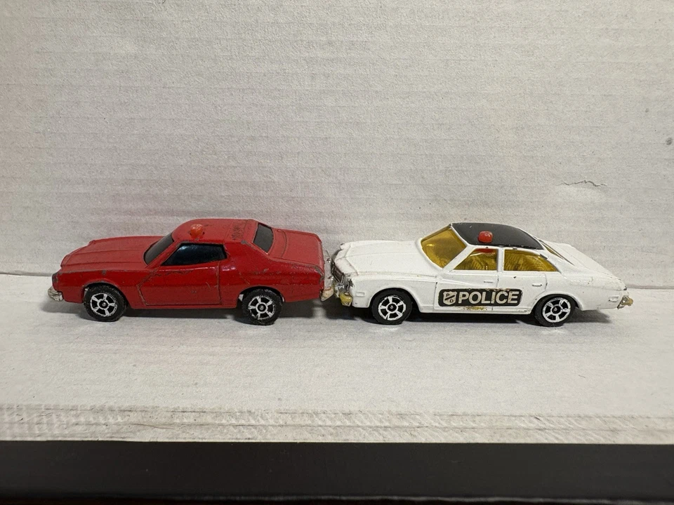 Vintage Corgi Diecast 1/64 Gran Torino Fire Chief Buick Regal PoliceCar Lot 2 - Image 4 of 4