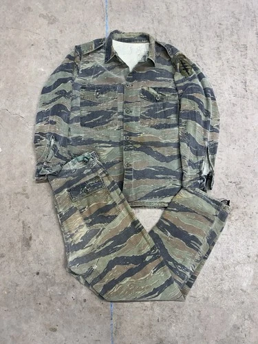 Vintage 1960s Military Vietnam Tiger Camo Airborne Set