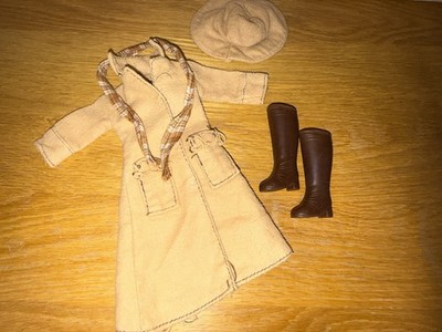 VINTAGE PEDIGREE SINDY 80er OUTFIT - HERBSTBLÄTTER, Mantel Schal Stiefel