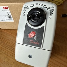 Danfoss Actuator AME435QM 082H0171 24V AC/ DC 50/60HZ 4.5VA 400N IP54 AME 435 QM