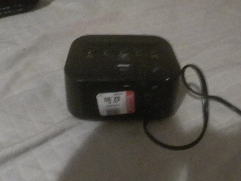 Sharp Alarm Clock With USB, Black - Image 3 of 4