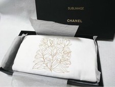 CHANEL Sublimage VIP Novelty White Gold Mini Pouch With Box Japan