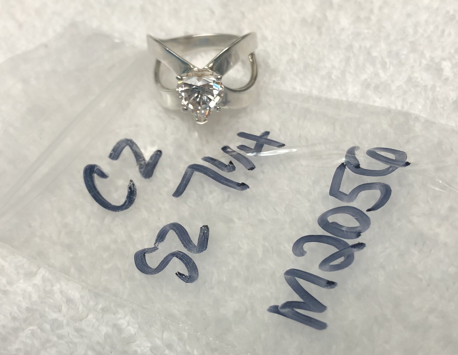 Sterling Silver Heart Solitaire Open Split Design… - image 12