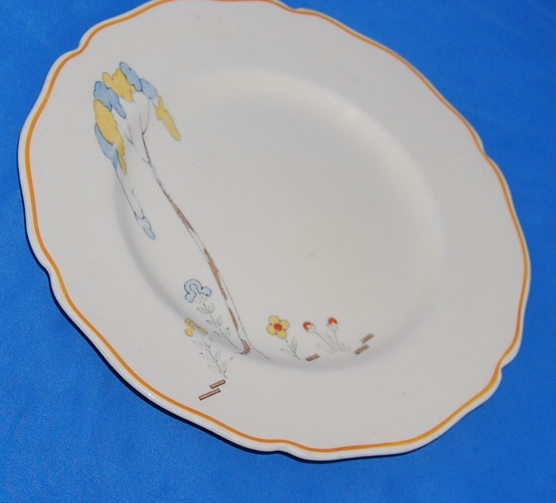 Royal Doulton art deco salad plate in the cream Eden pattern.