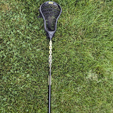 40.5 STX STALLION 6000 Lacrosse Stick Complet...