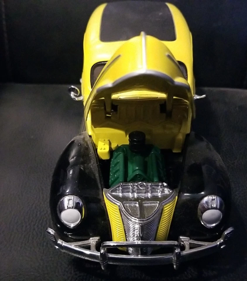 Matchbox Coca Cola 1940 Ford Sedan Delivery 1:20 DieCast - no box *read* - Image 3 of 4