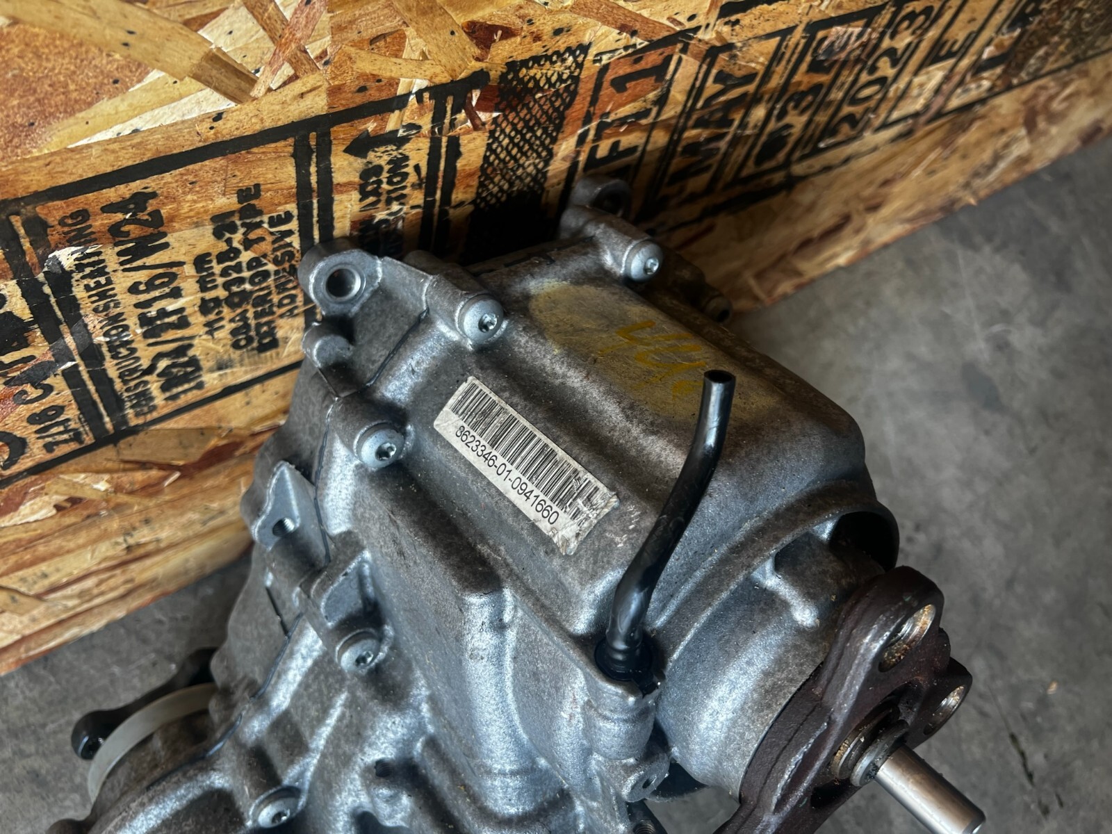 BMW F30 F32 F22 F06 F07 F10 F12 F02 TRANSFER CASE CARRIER BOX ATC35L