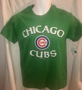 green cubs shirt