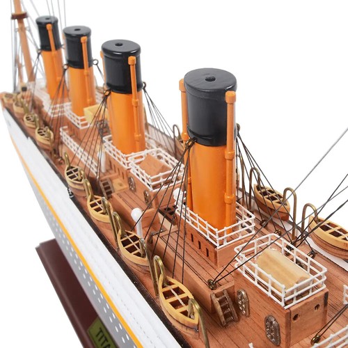 Titanic bemalt klein | Vintage Schiffsmodell mit mehreren Lebensbooten & Davits - Bild 5 von 17